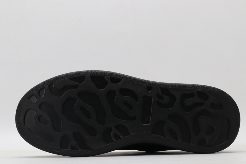 MCQUEEN OVERSIZED SNEAKER