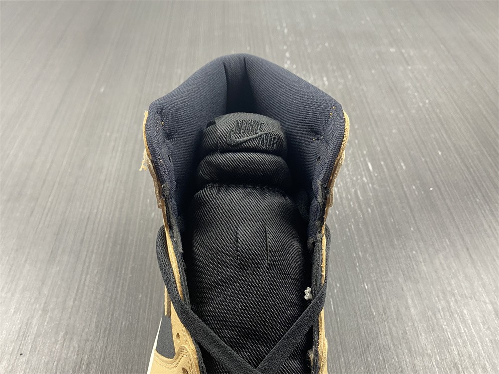 Air Jordan 1 Heirloom 555088-202