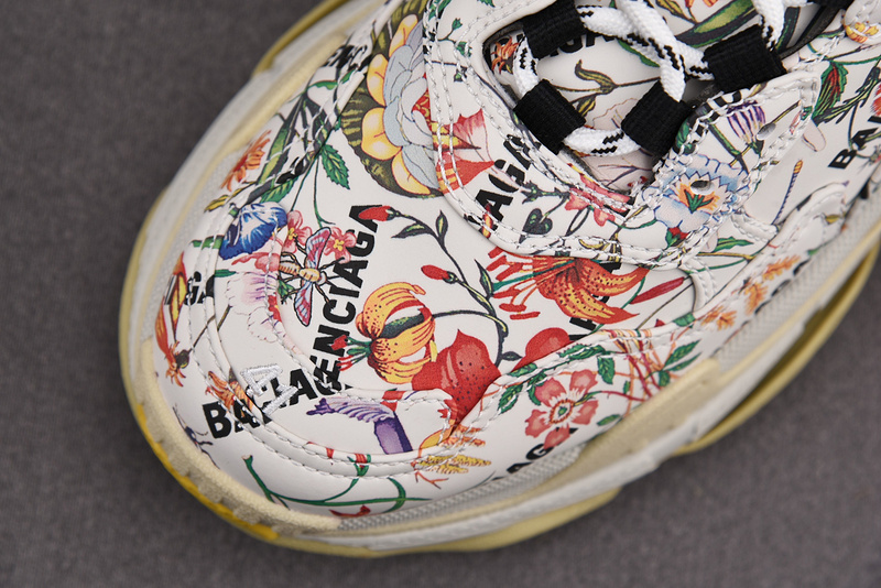 Balenciaga x GUCC1 TRIPLE S TRAINER