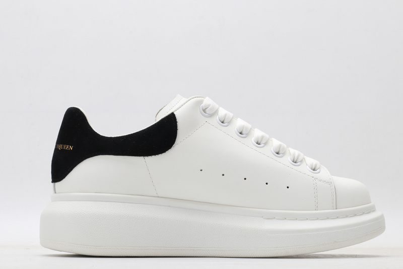 MCQUEEN OVERSIZED SNEAKER