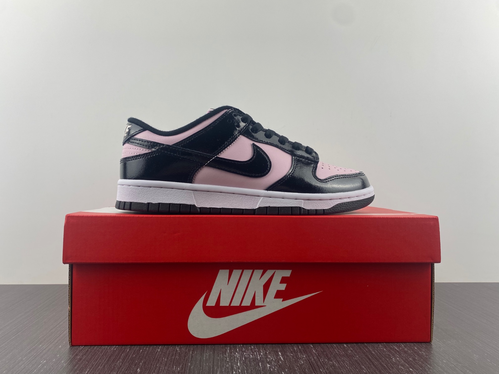 Nike Dunk Low Black Patent Pink DJ9955-600