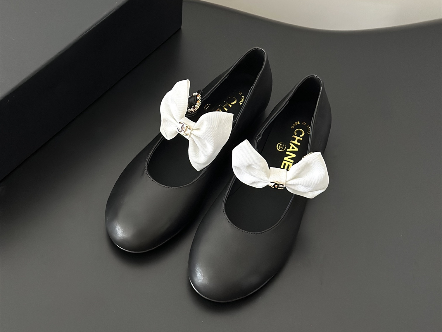 Chanel  Mary Janes  CH-8