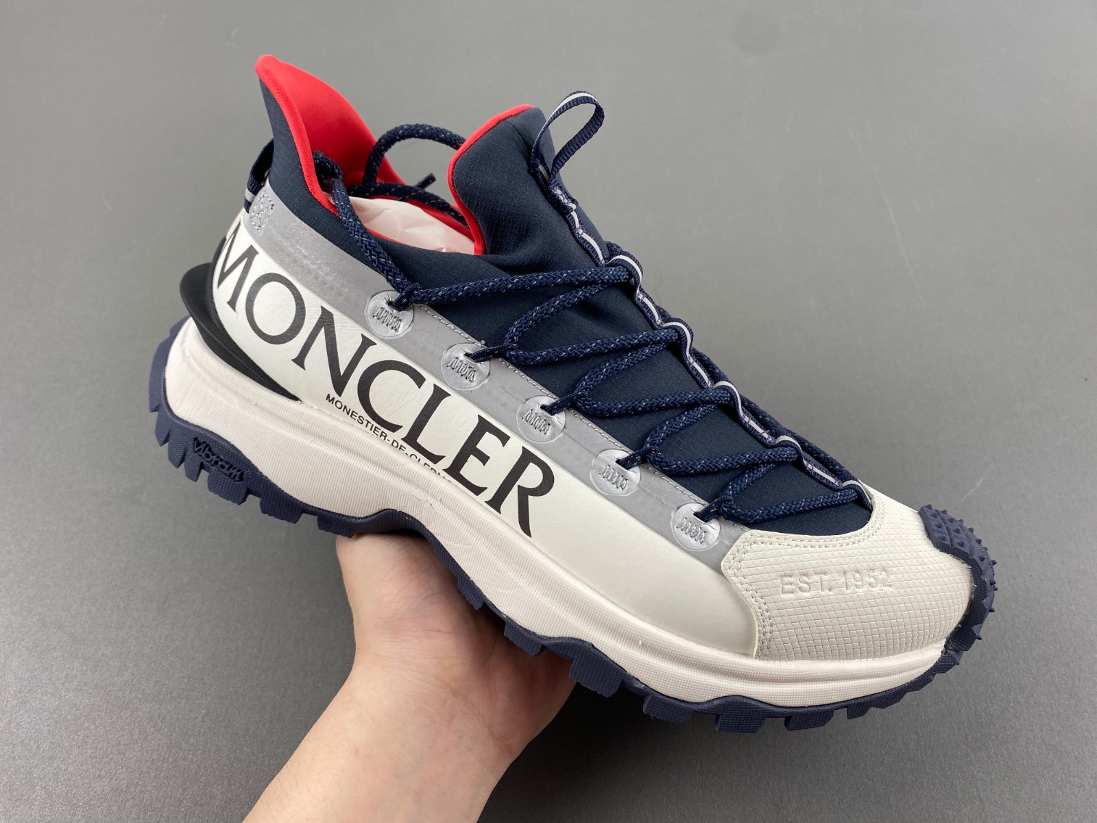 Moncler Trailgrip Lite 2 Sneakers MC-002