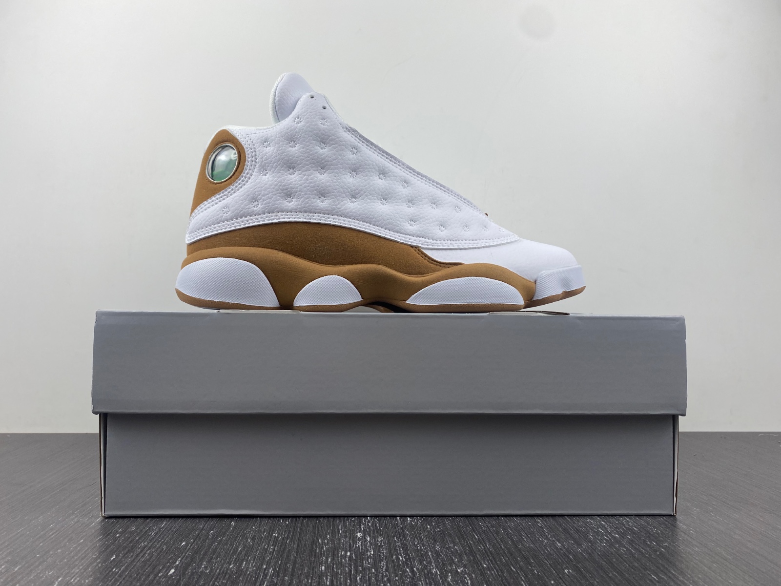 Air Jordan 13 Wheat (2023) 414571-171