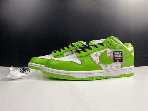 Supre* X Dunk Low OG SB QS 'Mean Green' - DH3228 101