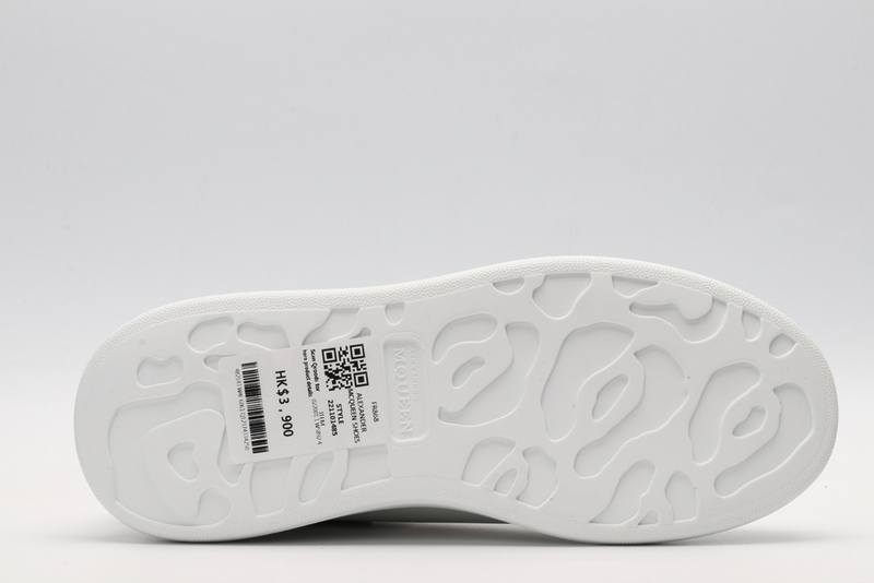 MCQUEEN OVERSIZED SNEAKER