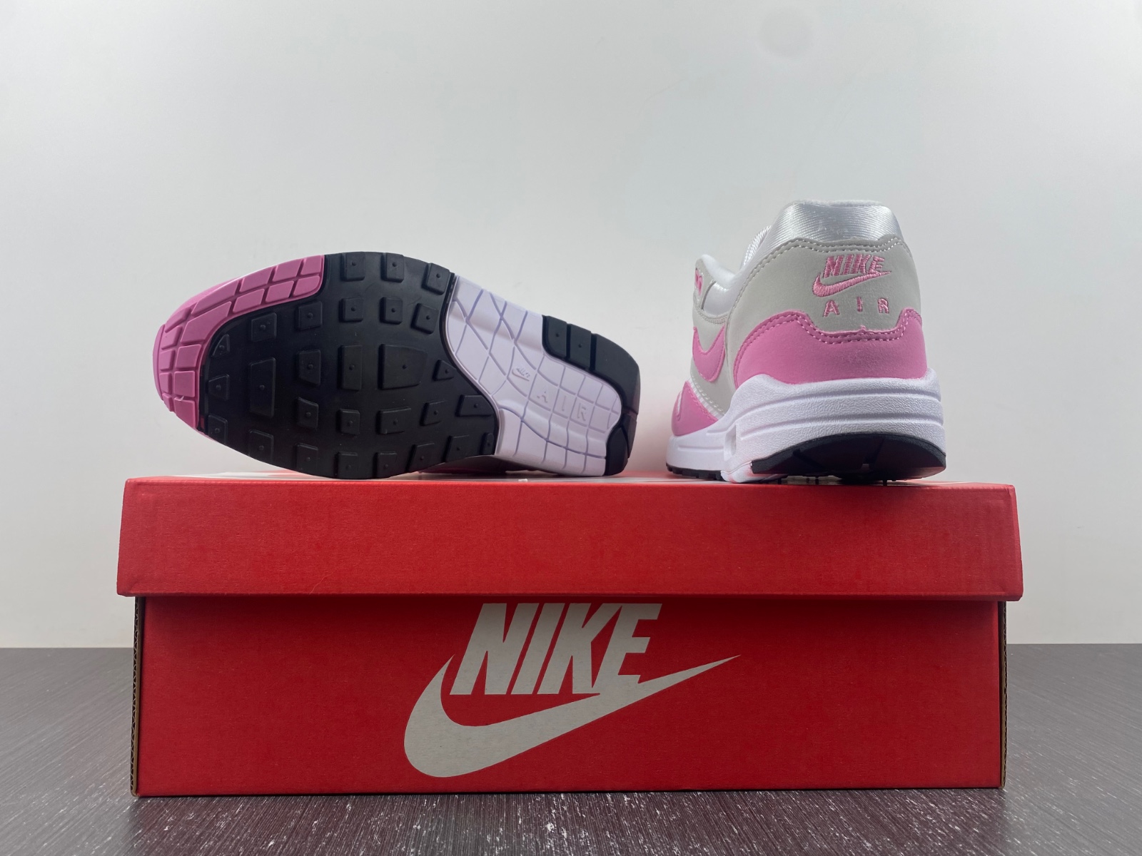 Nike Air Max 1 “Fuchsia Dream” DZ2628-001