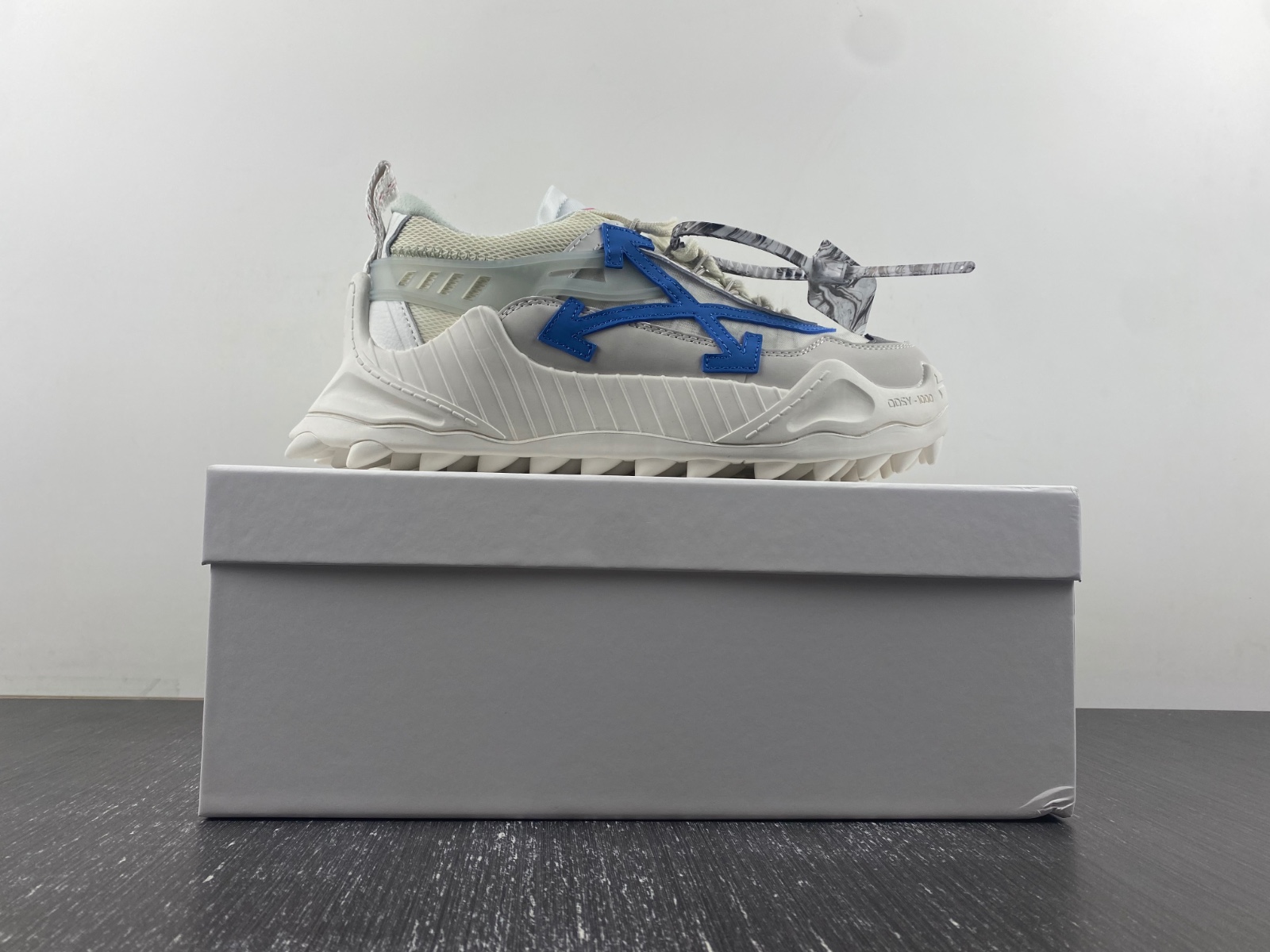 OW C/O​ ODSY-1000 SNEAKERS