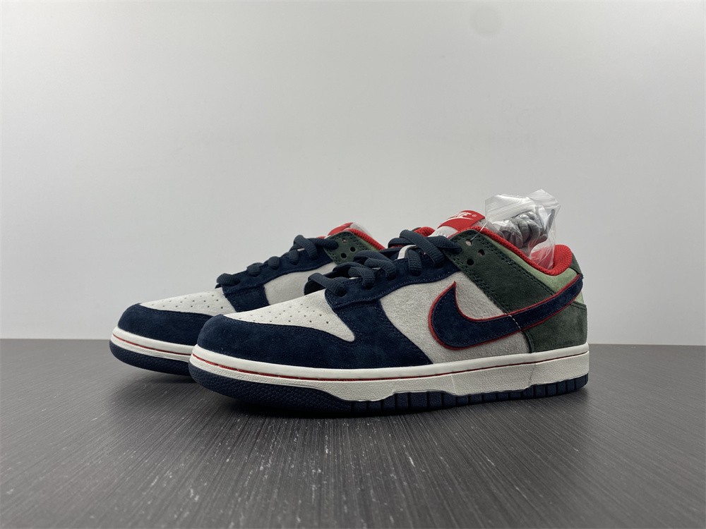 Katsuhiro Otomo x Nike Dunk Low 