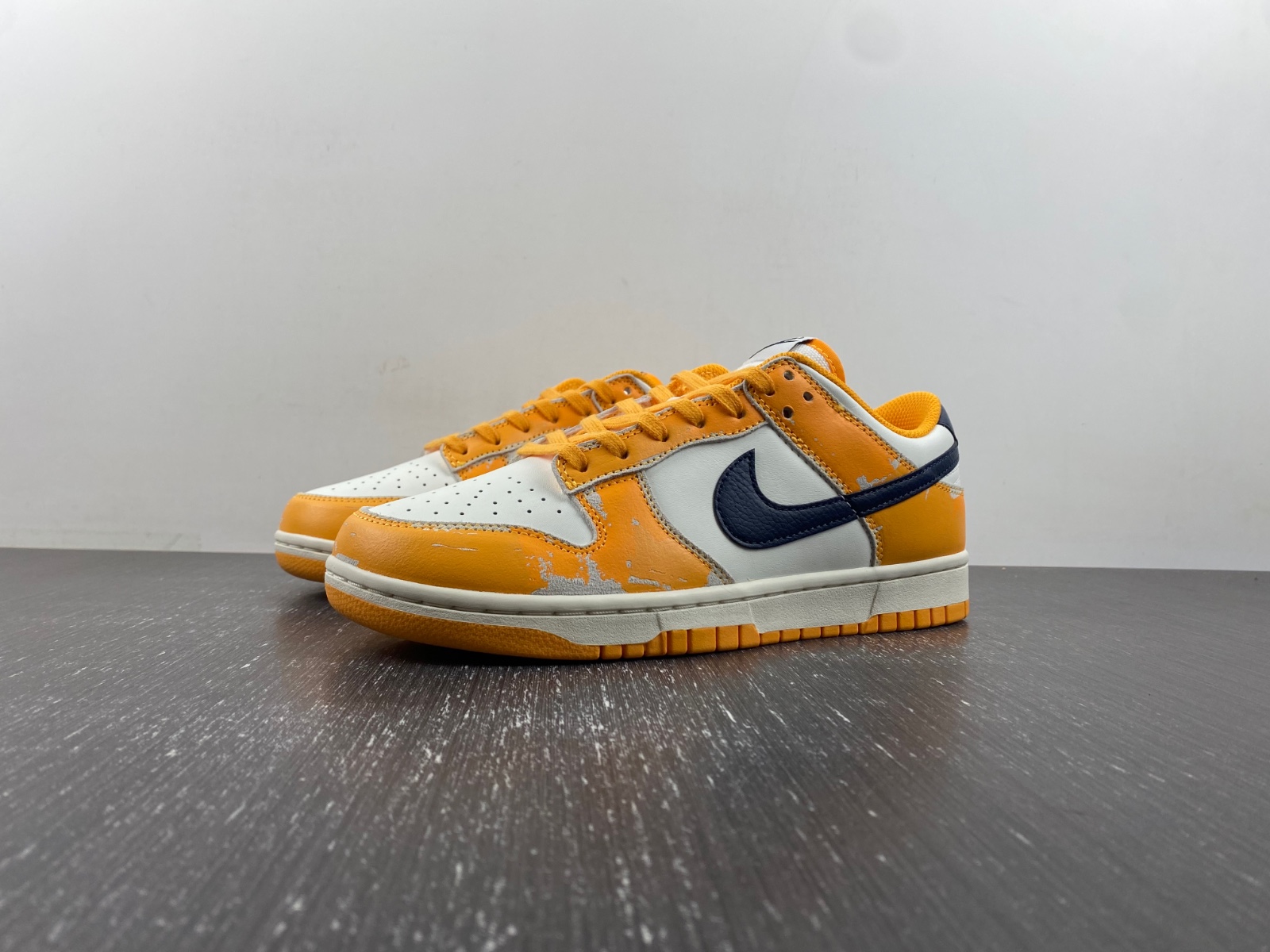 Nike Dunk Low 'Wear and Tear' FN3418-100