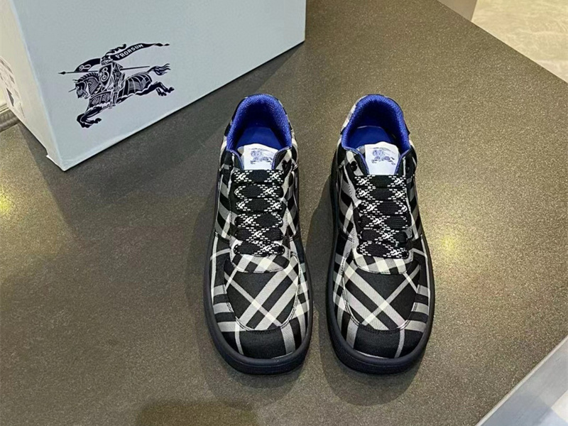 Burberry Check Terrace Sneakers  BBR--3006