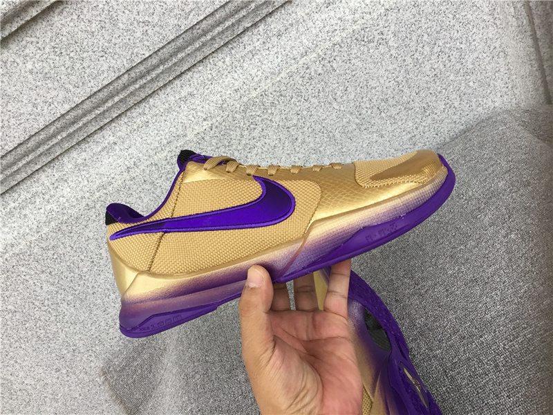 Nike Undefeated X Zoom Kobe 5 Protro 