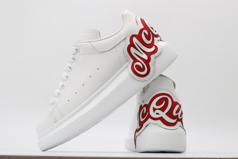 MCQUEEN OVERSIZED SNEAKER