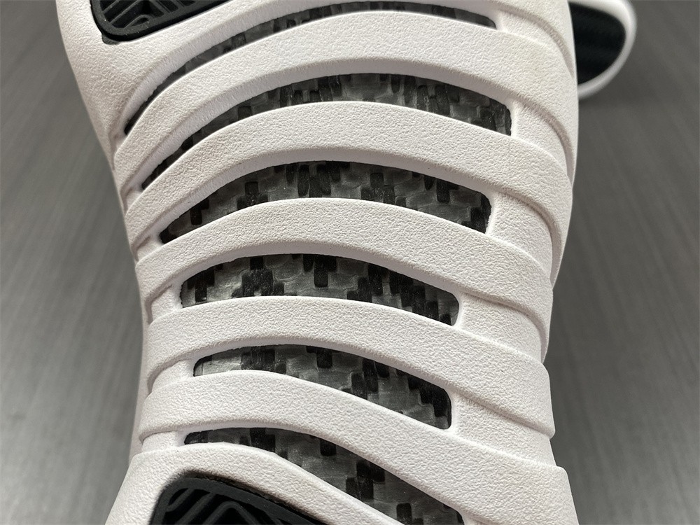 Air Jordan 12 Retro "Playoff" 130690-001