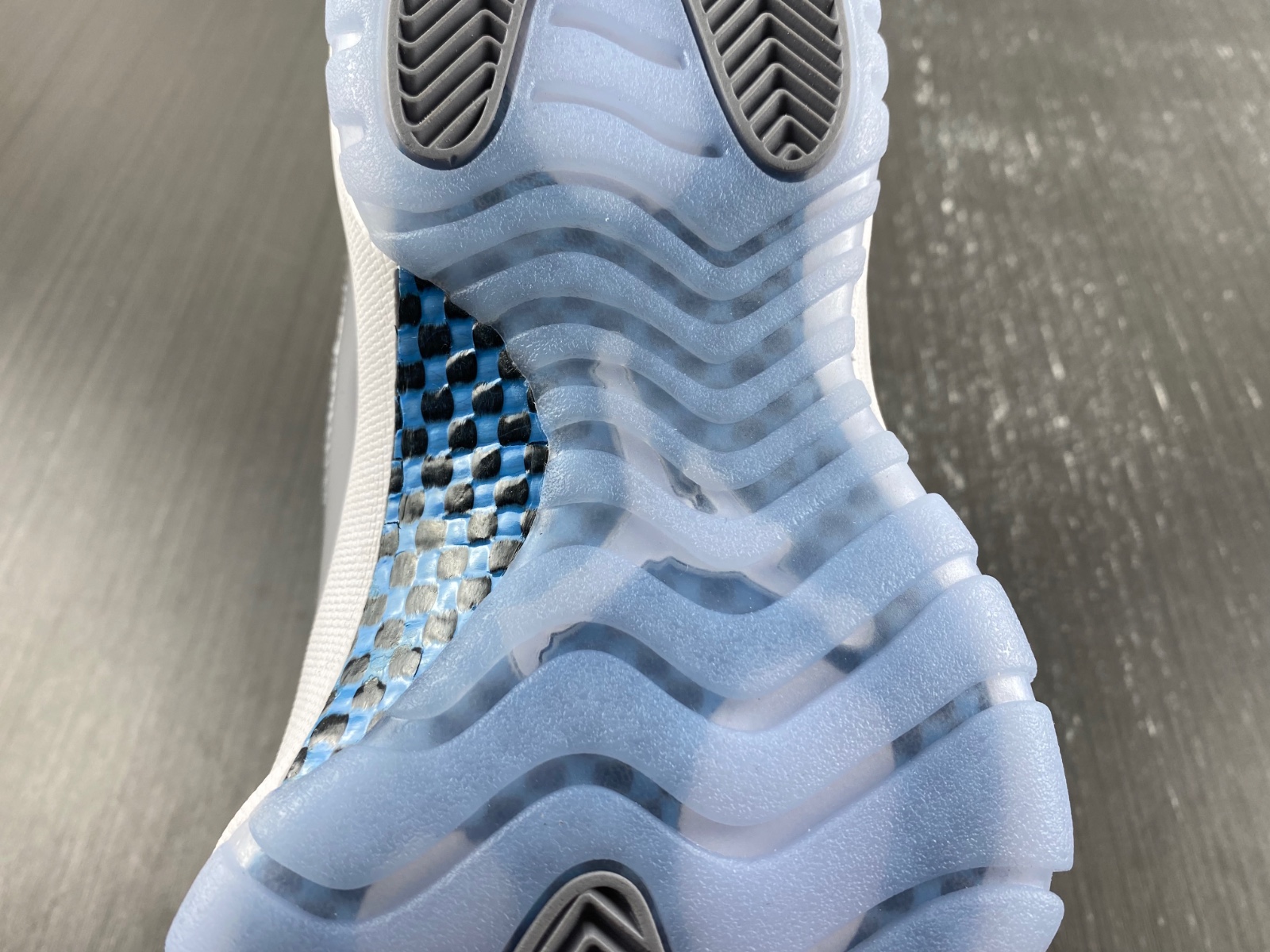 Air Jordan 11 Retro Low 