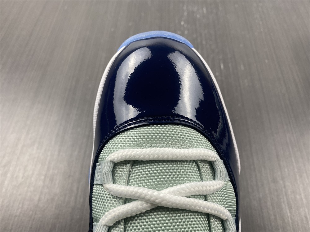 Air  Jordan 11 Retro Low Georgetown 528895-007