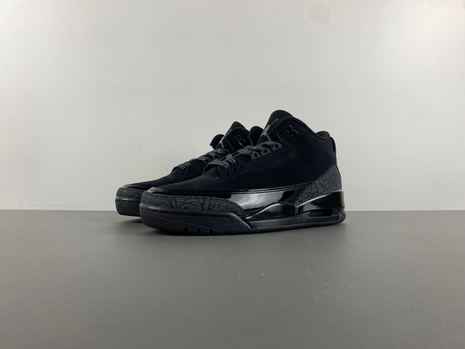 Jordan 3 Retro Black Cat 136064-002
