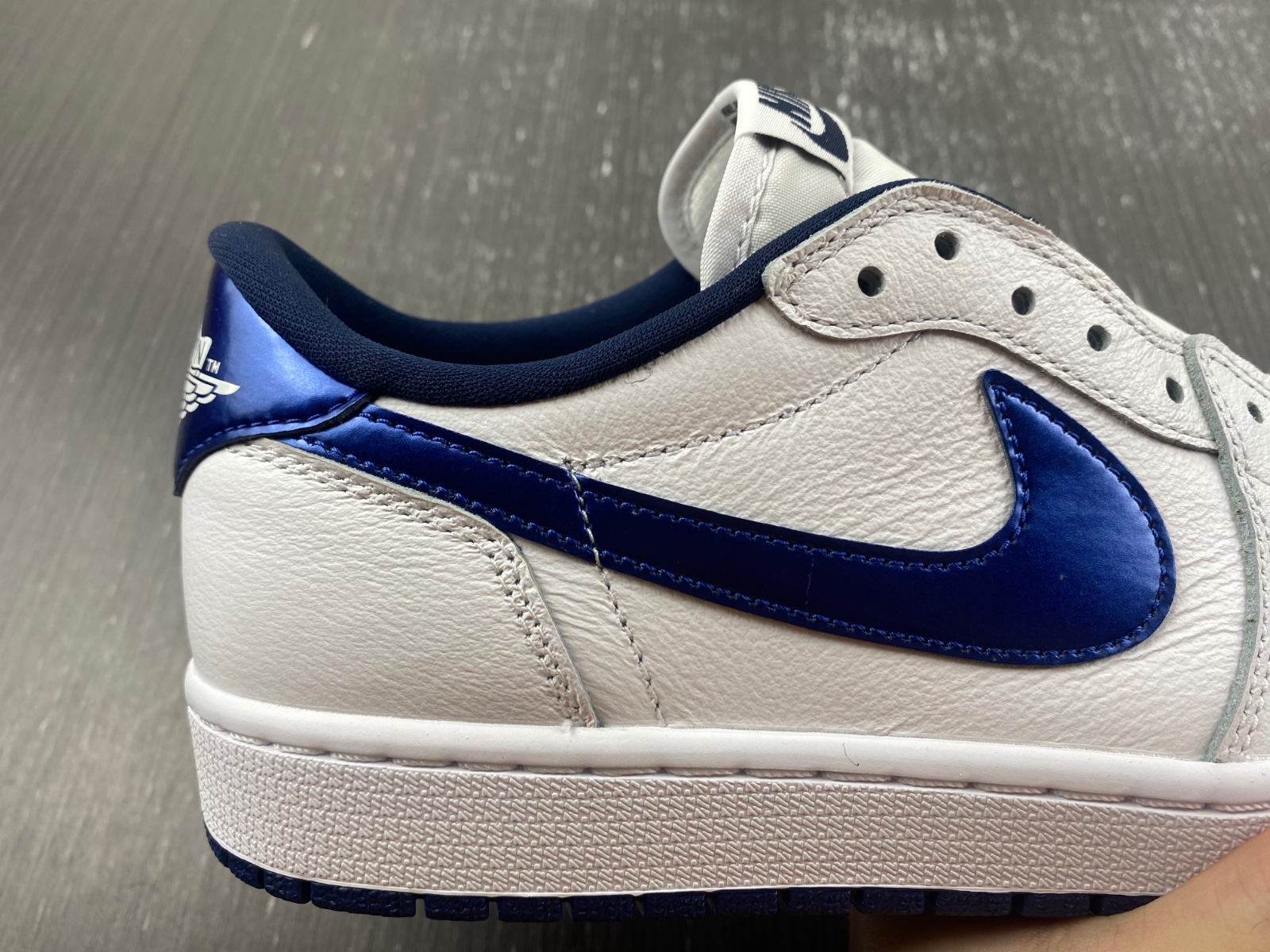 Air Jordan 1 Low Retro OG