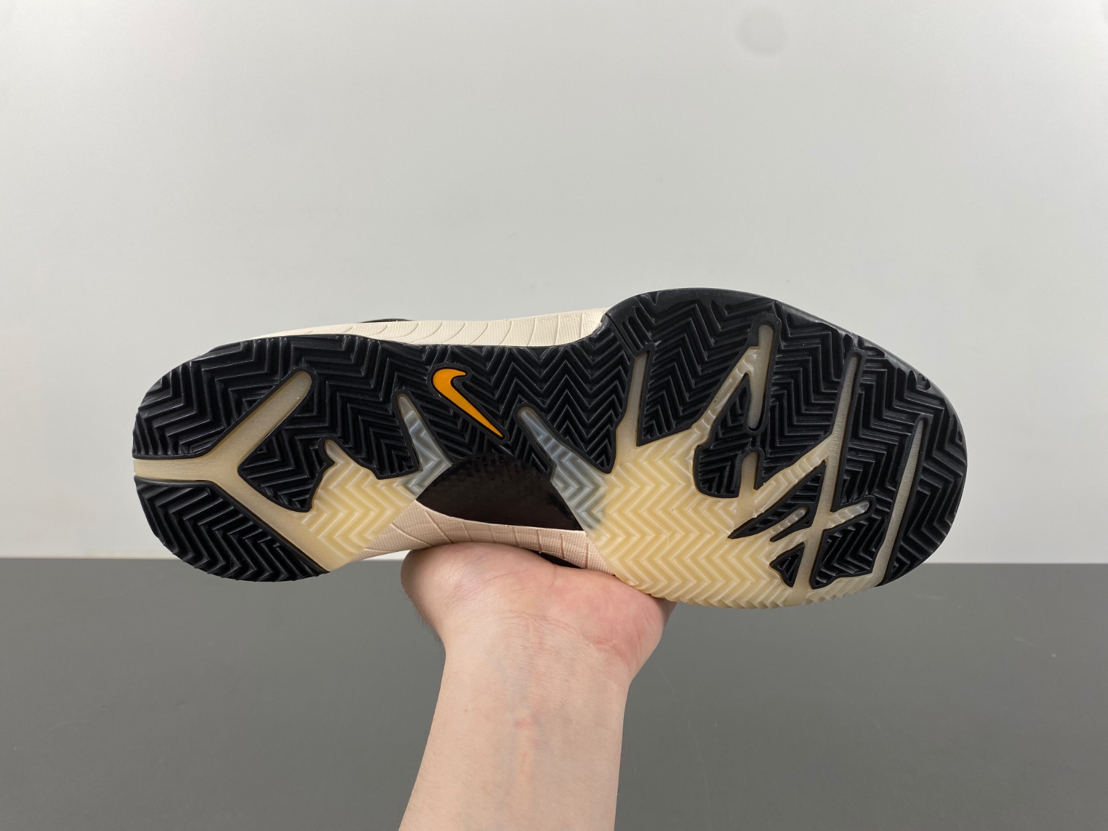 UNDEFEATED x Nike Kobe 4 Protro   CQ3869-001