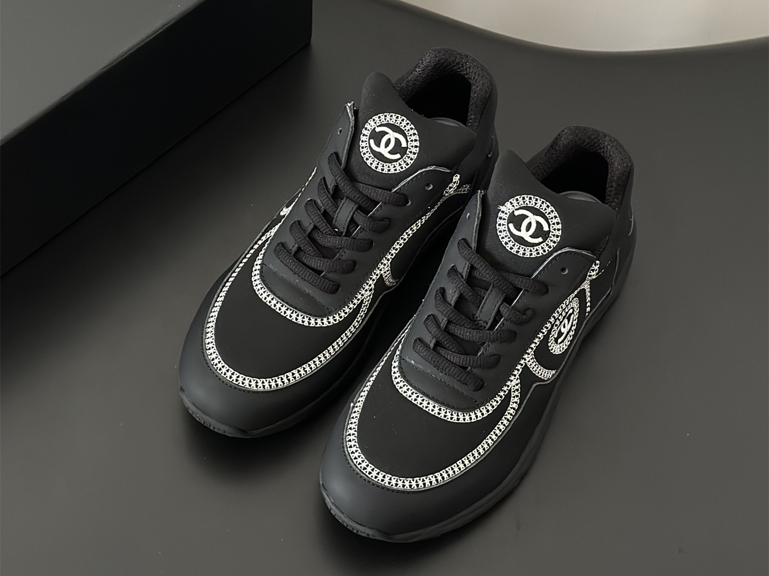 Chanel Trainer  CH-5