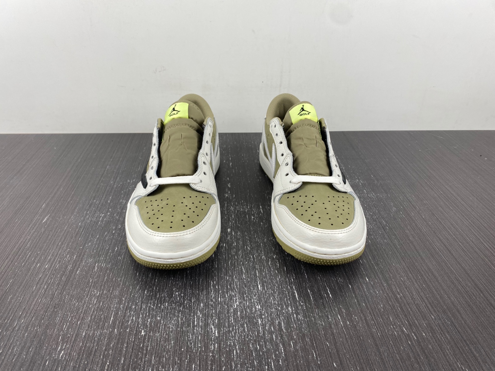 Travis Scott x Air Jordan 1 Low Golf FZ3124-200