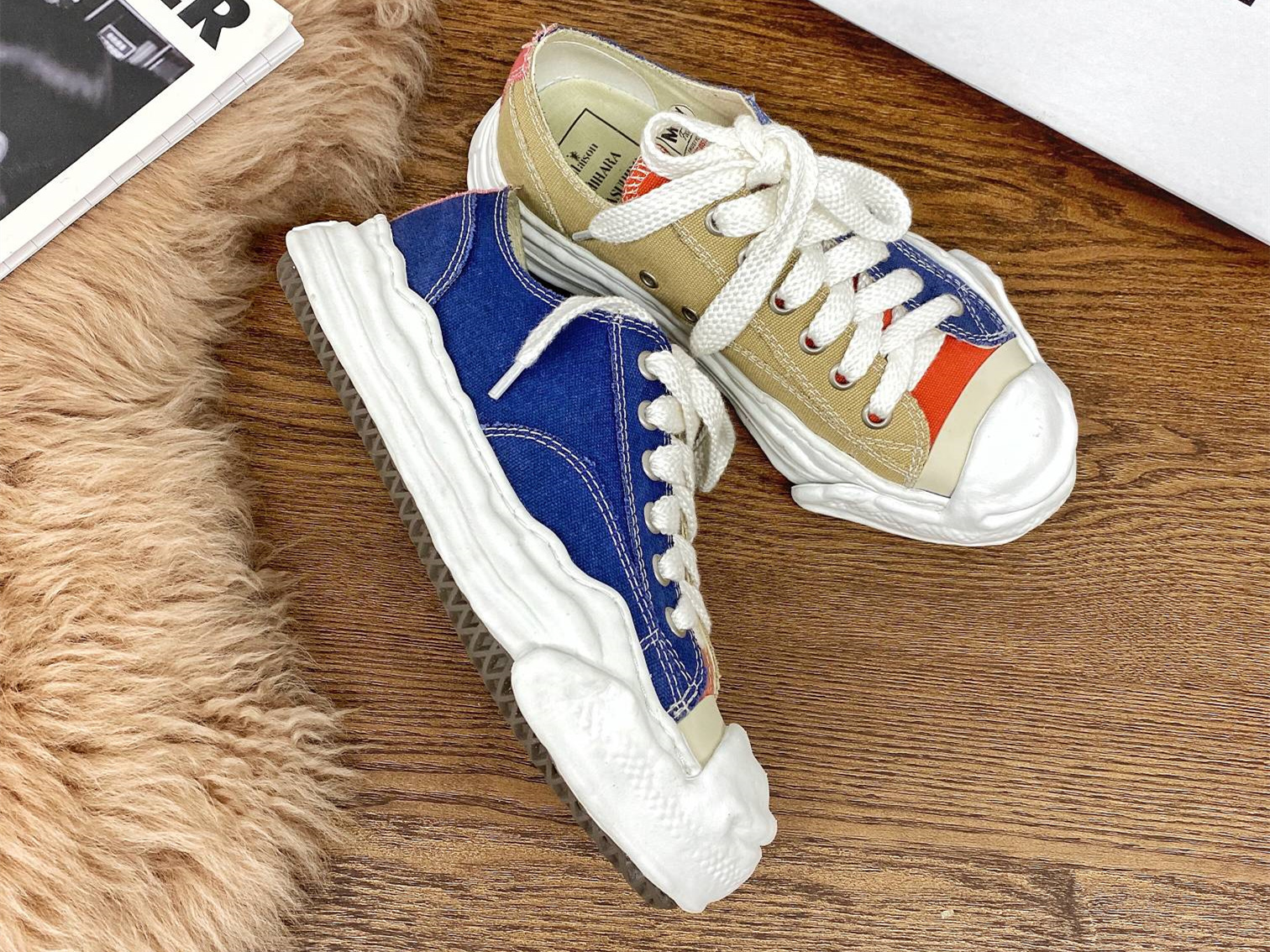 Maison Mihara Yasuhiro Low-Top Sneakers MMY-016