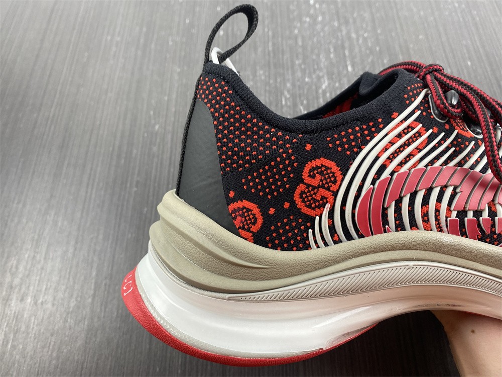 GUCCI Run Sneaker