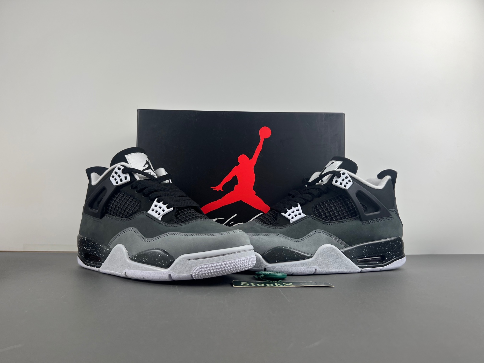 Air Jordan 4 “Fear"   FQ8138-002