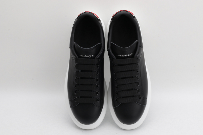 MCQUEEN OVERSIZED SNEAKER