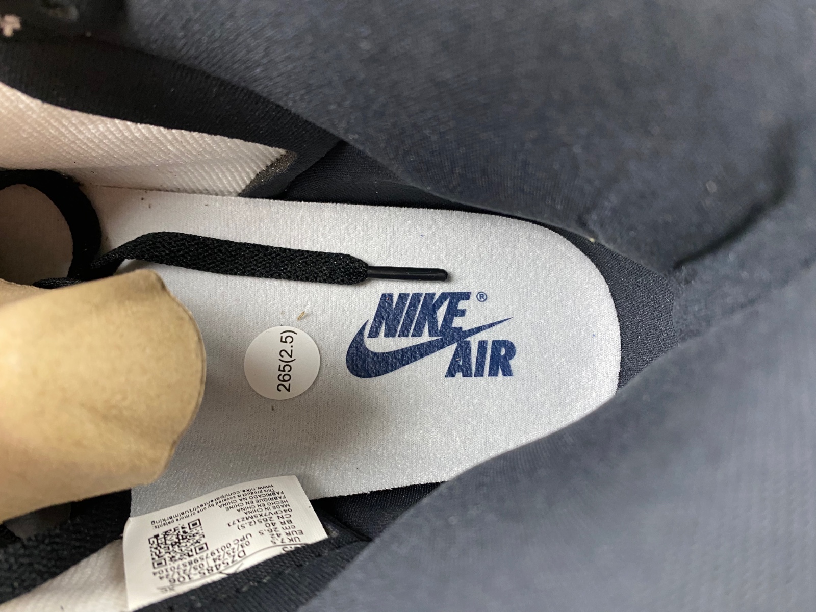 Air Jordan 1 High OG “Black Toe Reimagined”  DZ5485-106