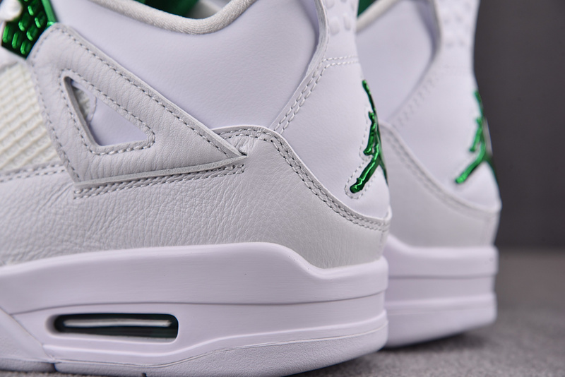 Air Jordan 4 "Metallic Green" CT8527-113
