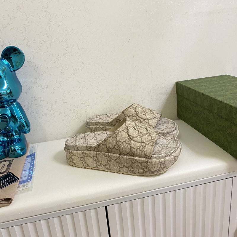 Gucci slide (EU35-EU45)