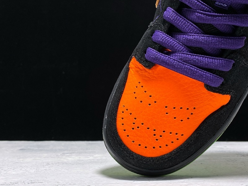 Nike SB Dunk Low Night of Mischief Halloween shoes BQ6817-006