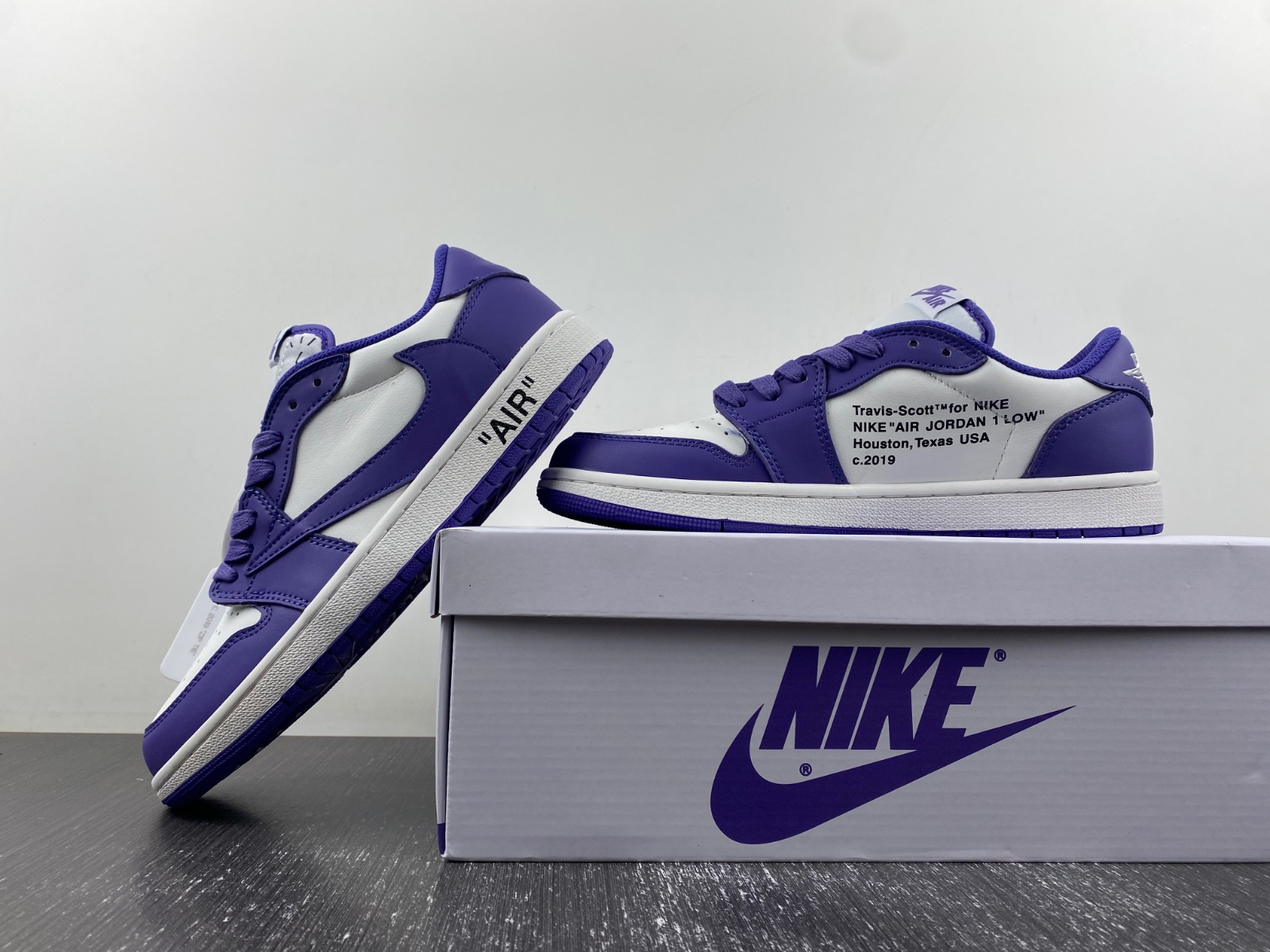 OFF-WHITE x Travis Scott x Air Jordan 1 custom