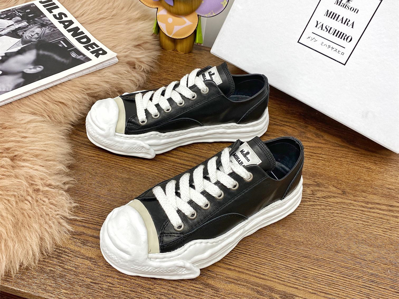 Maison Mihara Yasuhiro Low-Top Sneakers MMY-010