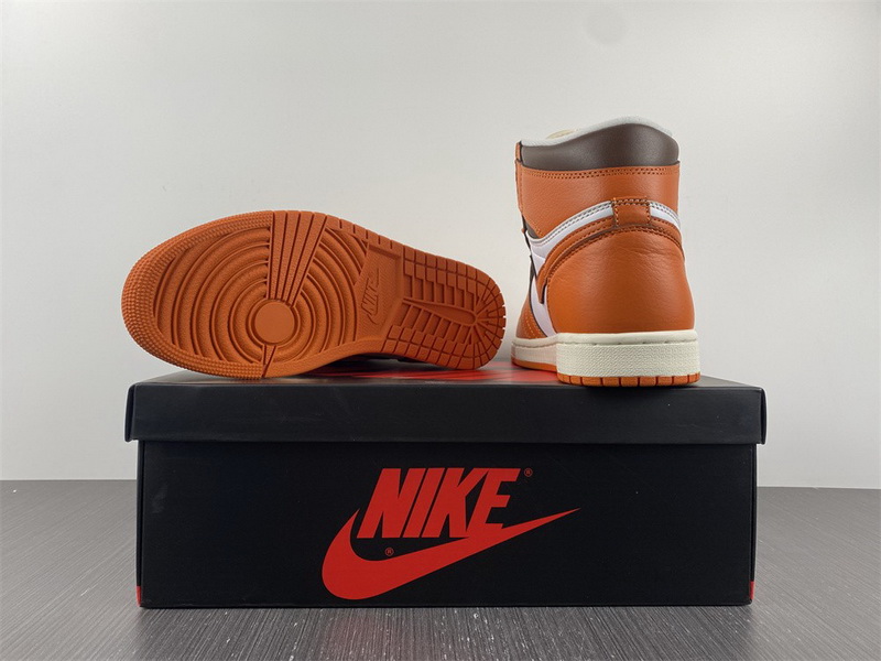 Air Jordan 1 High OG WMNS “Starfish” DO9369-101