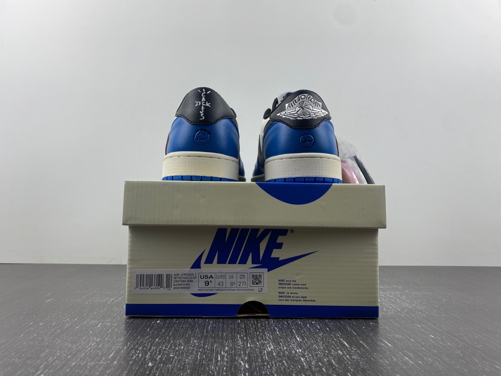 Travis Scott x Air Jordan 1 custom