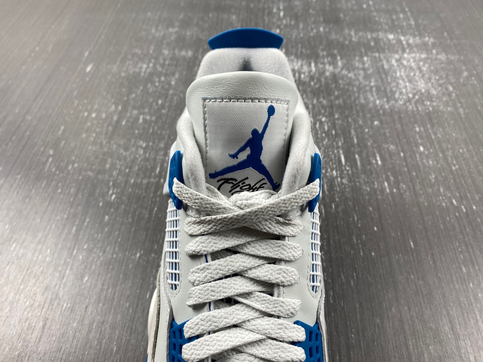 Air Jordan 4 Retro 2024