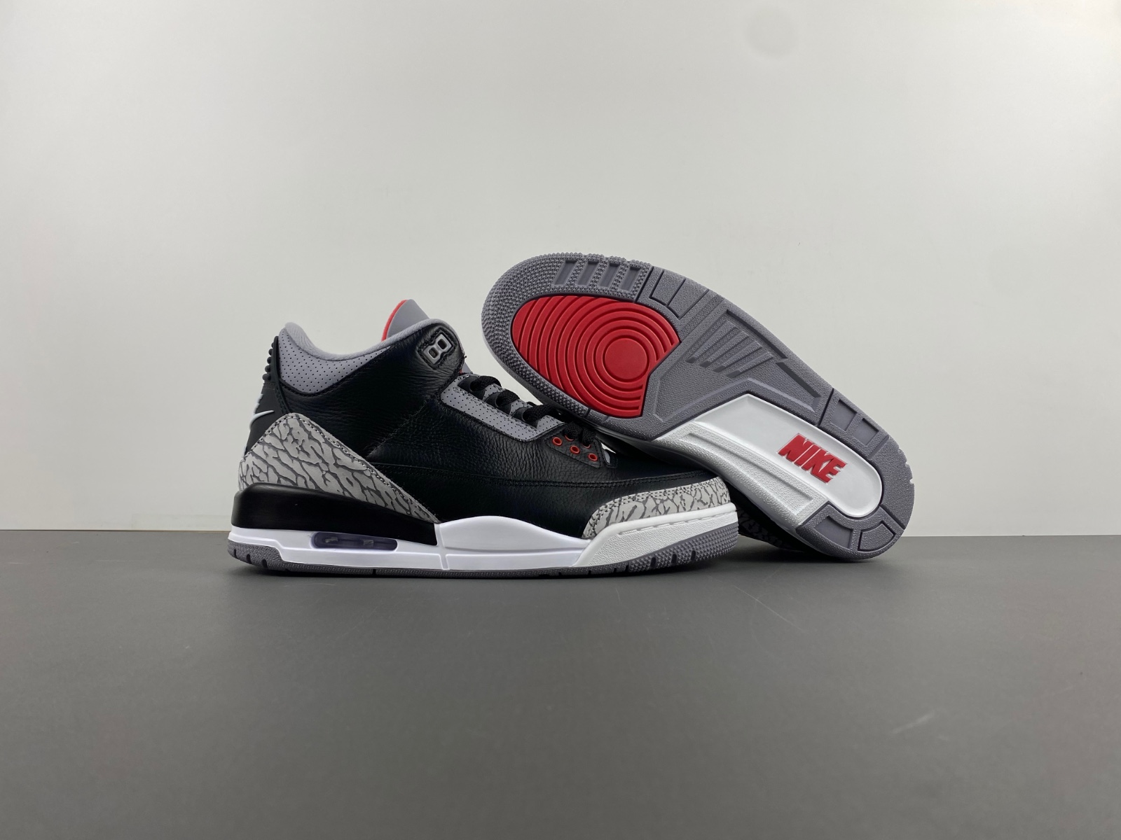 Air Jordan 3 OG “Black Cement”  SKU:DN3707-010