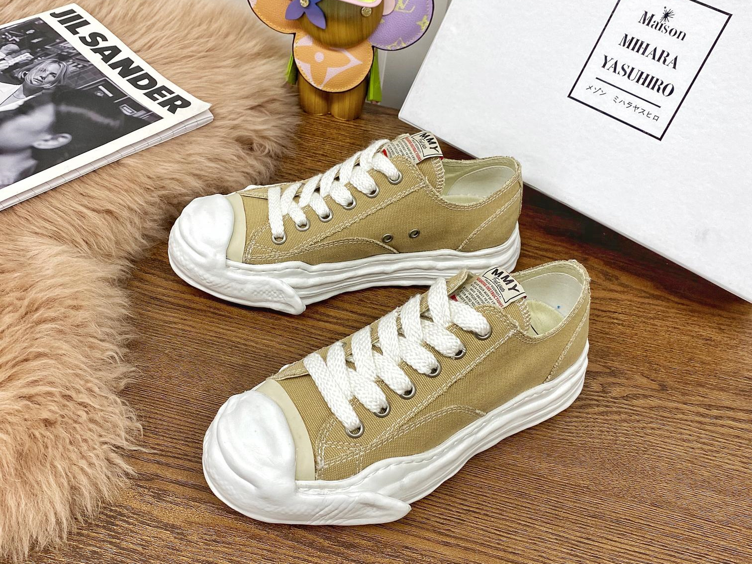Maison Mihara Yasuhiro Low-Top Sneakers MMY-014