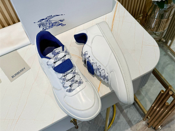 Burberry Check Terrace Sneakers  BBR--3011