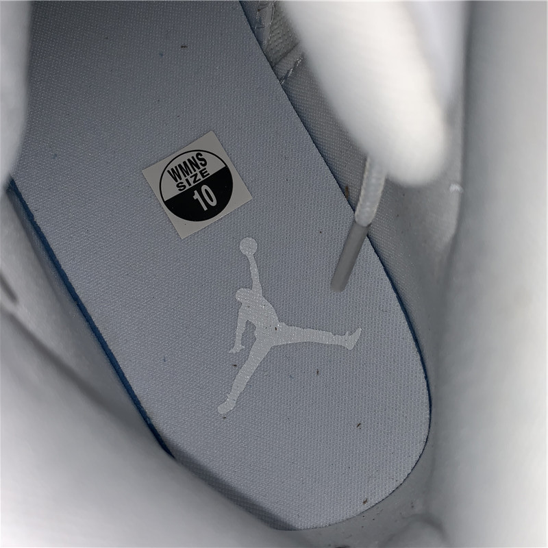 AIR JORDAN 11 RETRO "METALLIC SILVER" AR0715-100