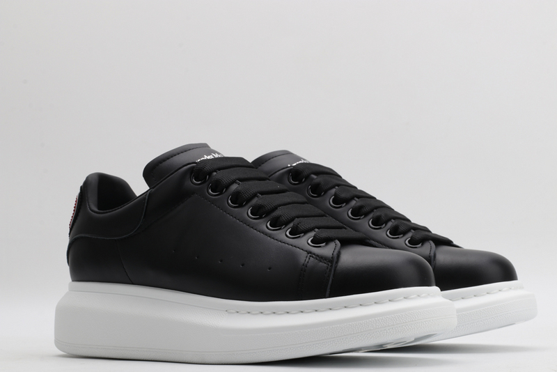 MCQUEEN OVERSIZED SNEAKER