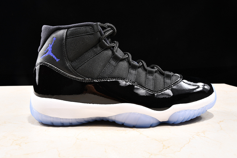 Air Jordan 11 Retro