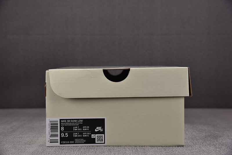 The Powerpuff Girls x Nike SB Dunk Low “Buttercup” FZ8319-300