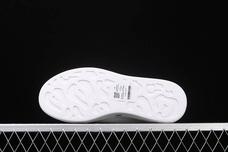 MCQUEEN OVERSIZED SNEAKER