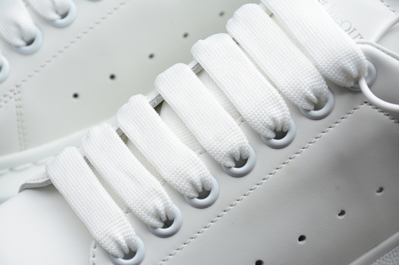 MCQUEEN OVERSIZED SNEAKER