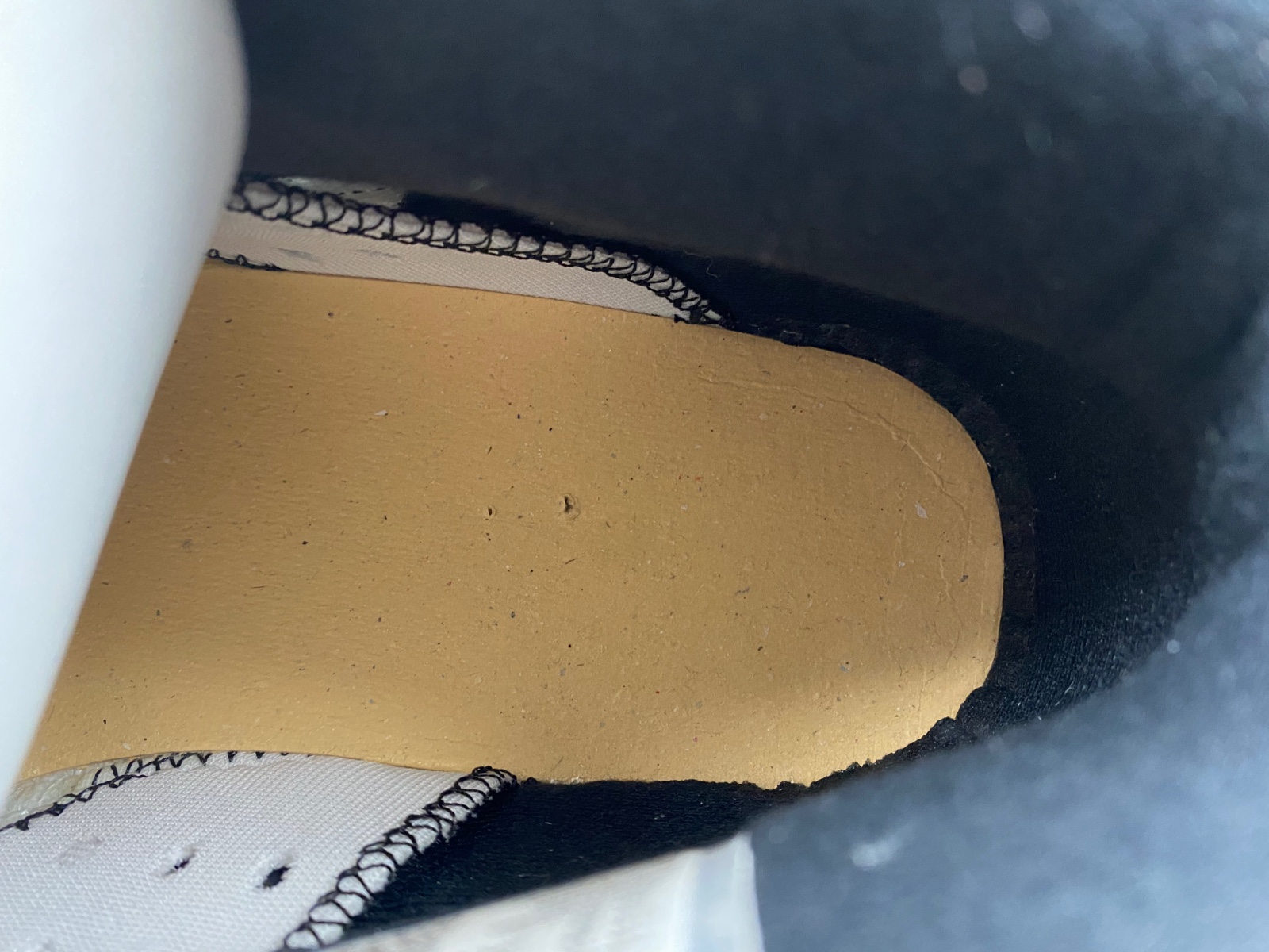 Air Jordan 6 "Yellow Ochre" CT8529-170