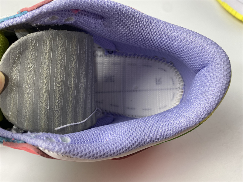 Nike Dunk Low SE Easter Candy DD1872-100