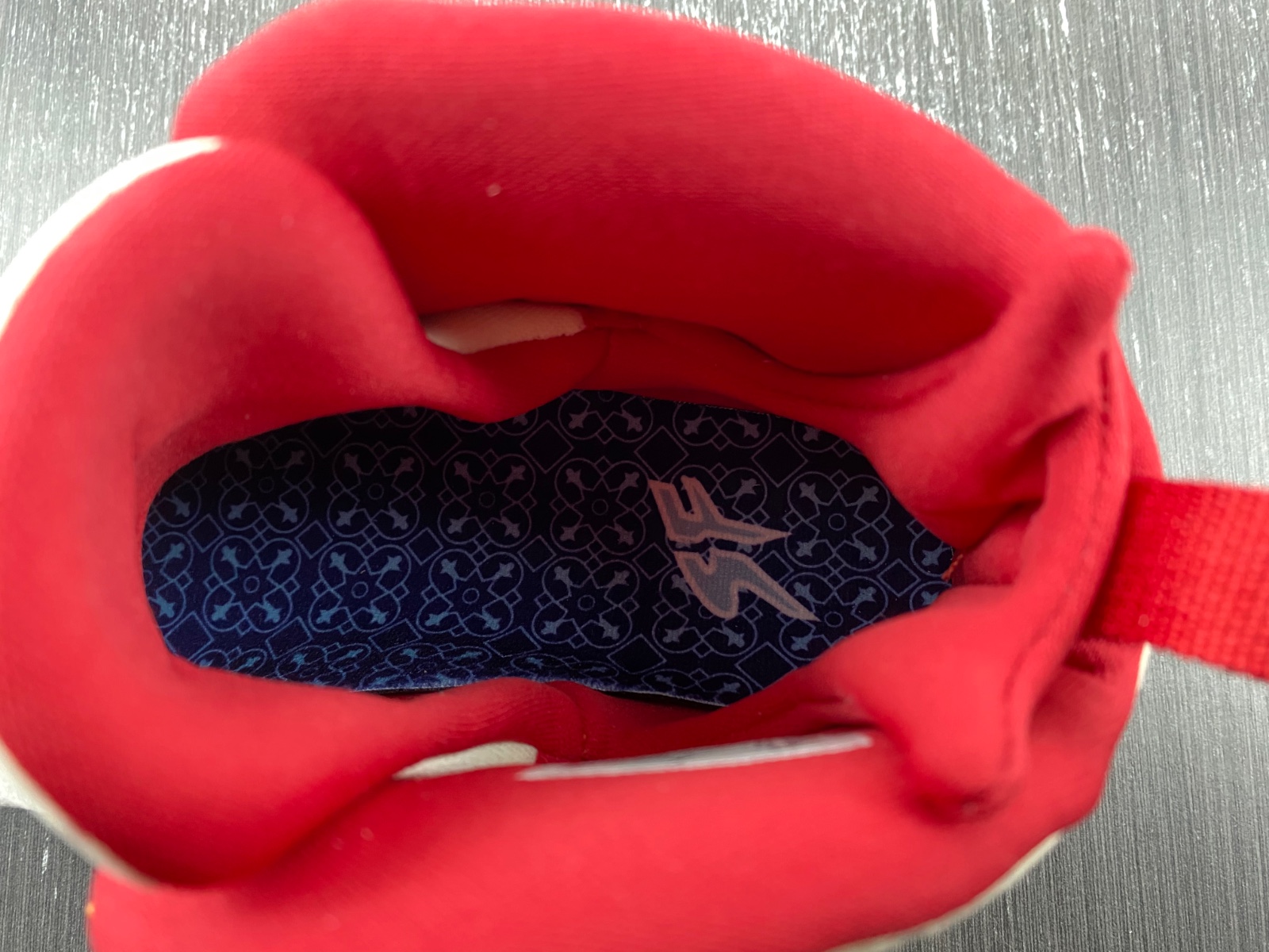 SoleFly x Air Jordan 8 Mi Casa Es Su Casa FJ2850-107